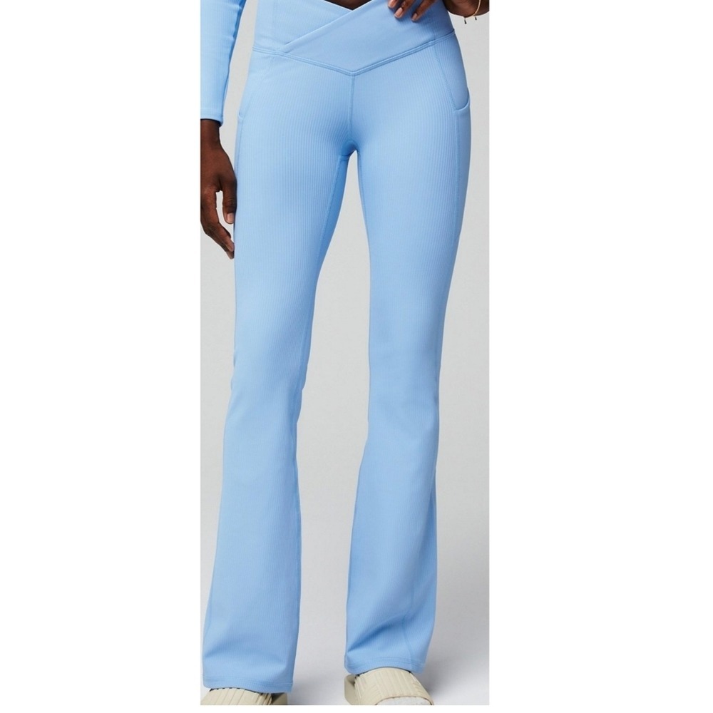 NWT‎ Fabletics Oasis Pureluxe Ribbed High Waist Rib Crossover Kick Flare Size XL